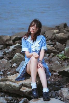 撕开她的乳罩慢慢揉捏吻视频_剧情片高清完整版